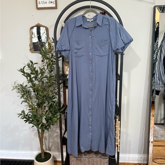 easel Dresses & Skirts - Easel Gray Puff Sleeve Polo Collar Maxi Dress size small